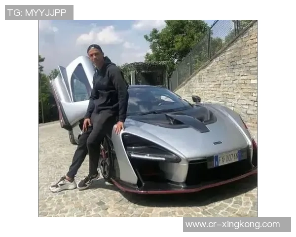 特朗普自夸足球技艺虽不及C罗梅西但速度更胜一筹